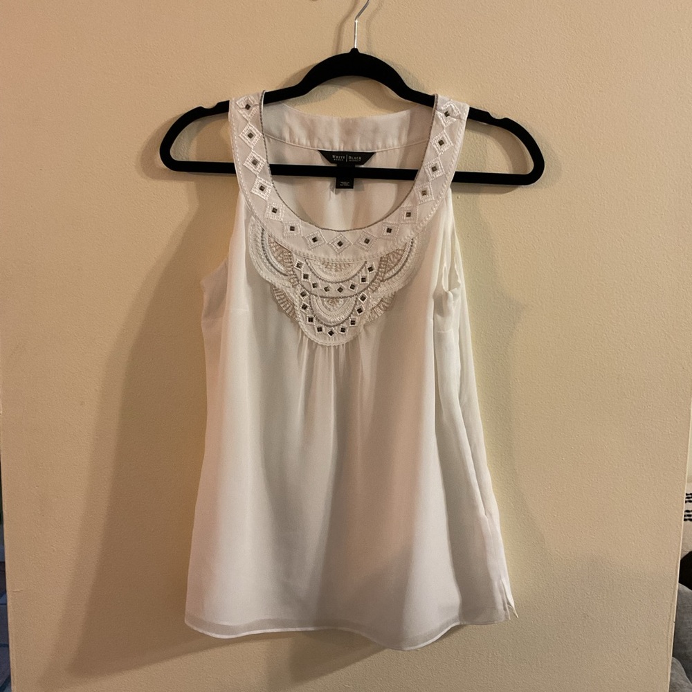 White House Black Market Ivory Embroidered Tank Top